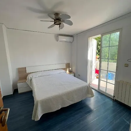 Chalet Playa Primera Linea Holiday home Denia